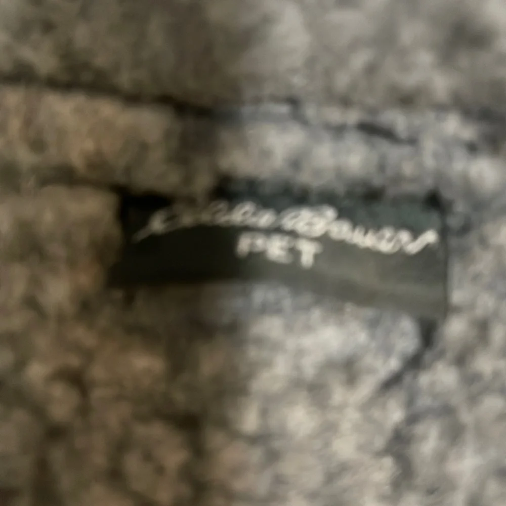 EDDIE BAUER Pet, Dog coat, plaid and solid gray, Sherpa lining, NWT LG (23G4C28) - Picture 3 of 7
